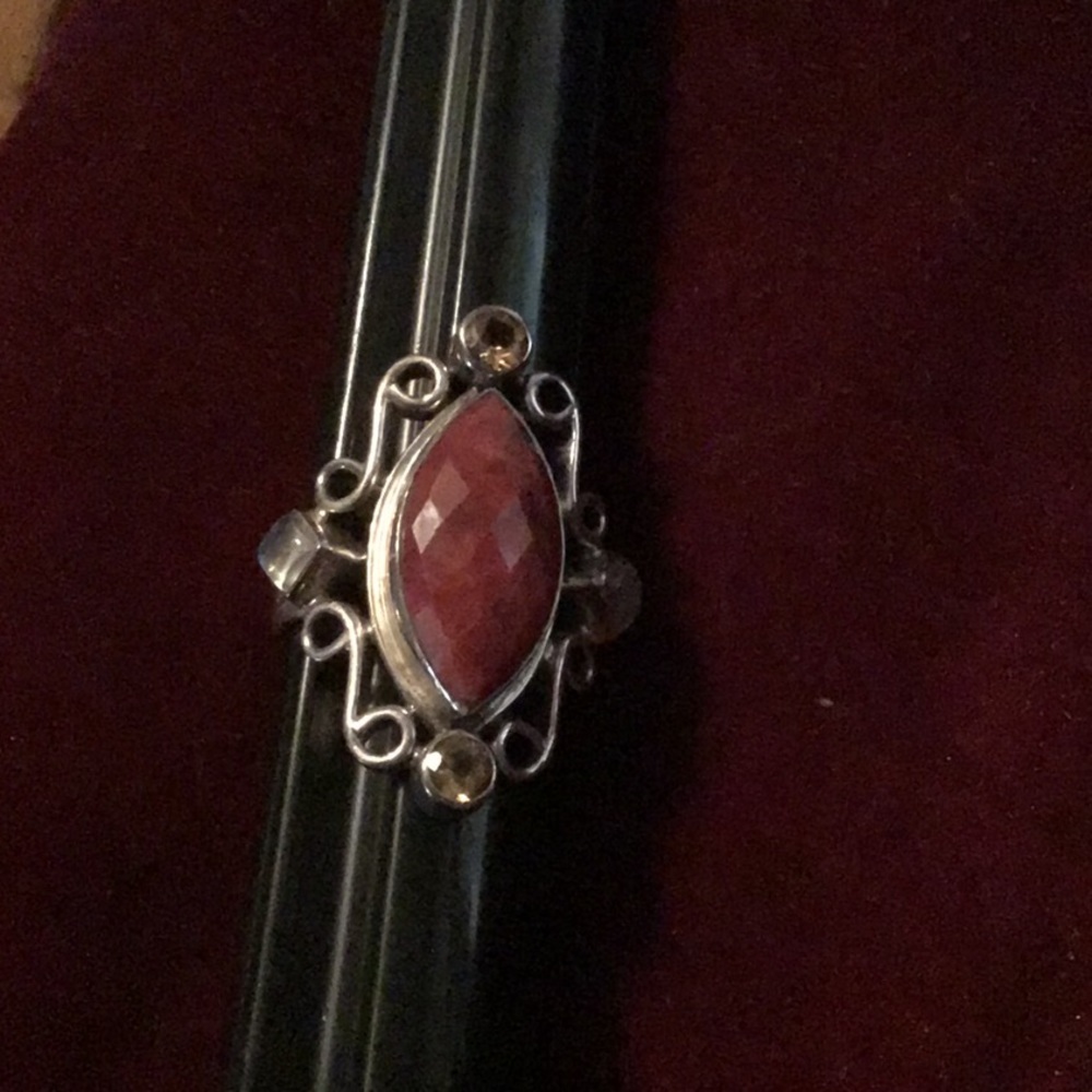 GORGEOUS Nicki BUTLER (NB) STERLING SILVER RING!